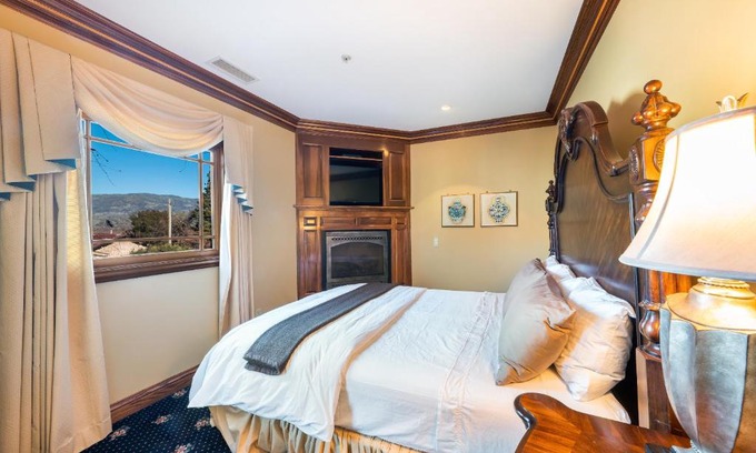 California Wine Country Hotel | Stock Farm Inn