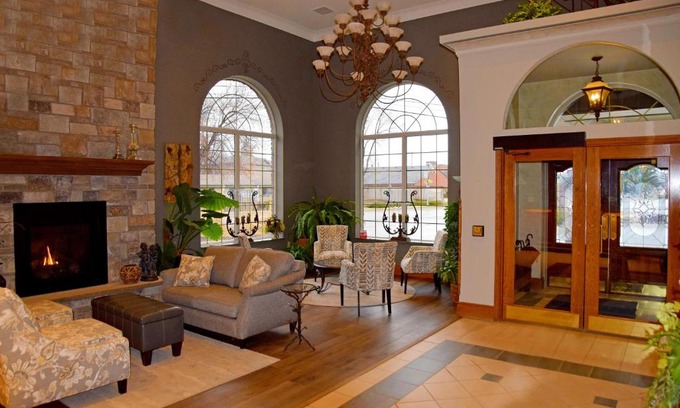 Orillia Hotel | Stone Gate Inn