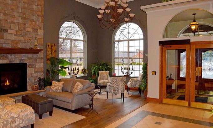 Orillia Hotel | Stone Gate Inn