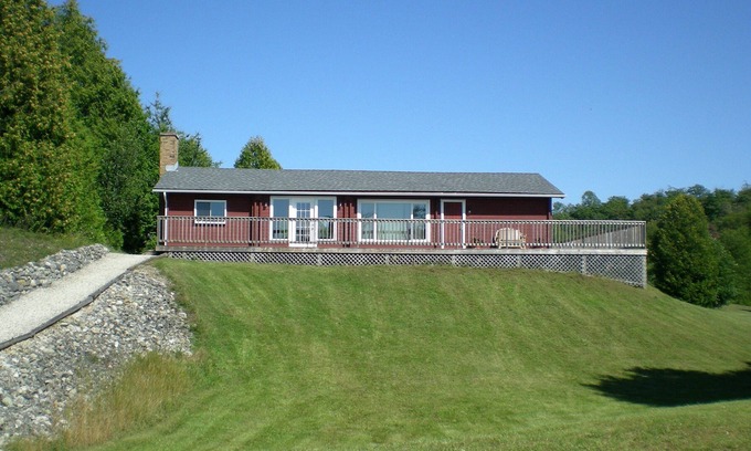 West Grey Cottage | Stone Hill Cottage - Peaceful country escape nestled in nature