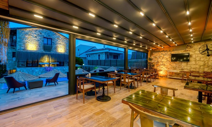 Yenifoca Hotel | Stone House Foca Butik Otel