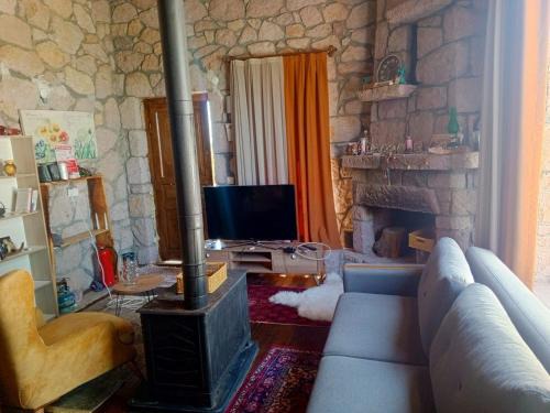 Canakkale Ski Chalet | Stone house in nature, 10 minutes to the city, on the peak