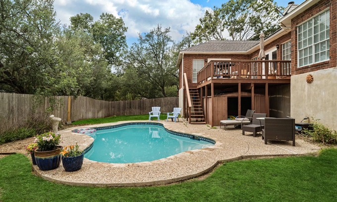 Stone Oak House | Stone Oak Oasis with Pool, Patio and Grill!