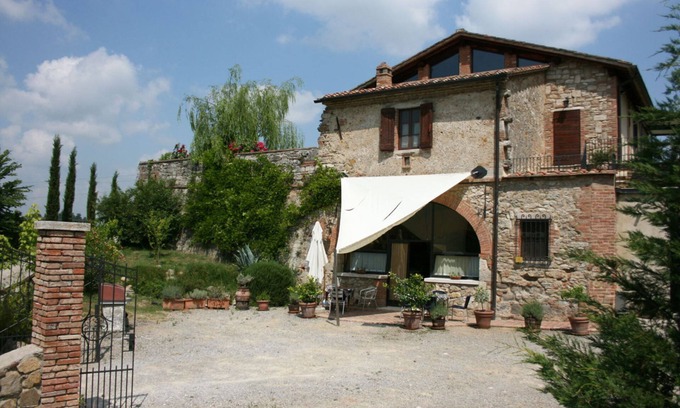 Rapolano Terme Villa | Stone villa built in an old furnace and completely restored, with private swimming pool and garden.
