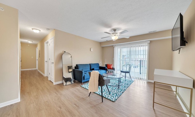 New Albany Apartment | Stonecrest 701, 2Bd Apt I Free Parking I Pool