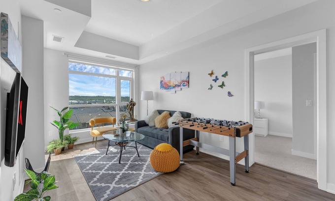 Stoney Creek Condo | Stoney Creek Home ~ Modern Chic Condo ~ Comfort