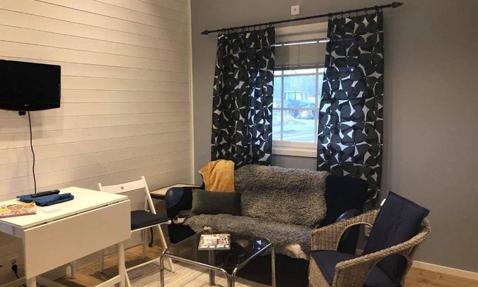 Vargon Cabin | Strandnära Stuga Vänersnäs