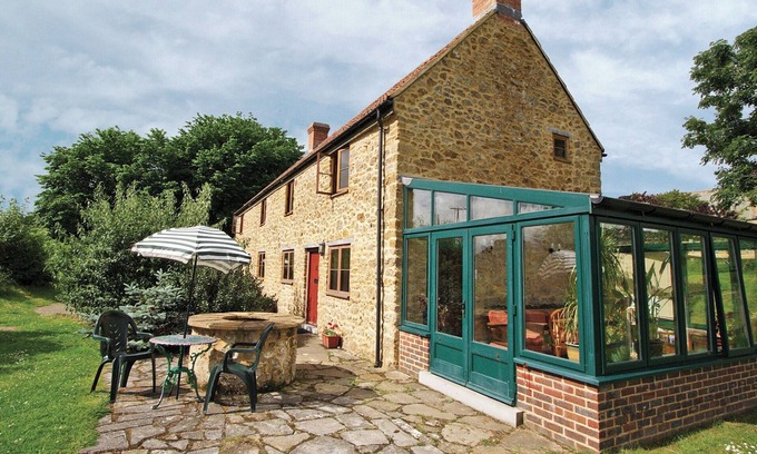 Stoke Abbott House | Strawberie Cottage - E2390