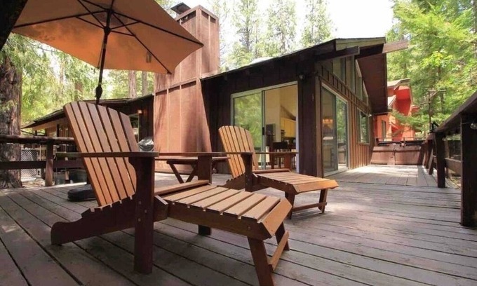 Idyllwild Cabin | Strawberry Creek Waterfront Home w/Fully Fenced Yard Near Town! Best Location!