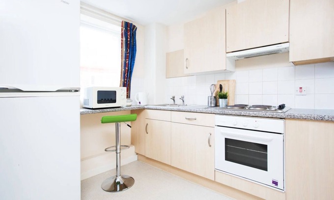 Oadby Apartment | Student Only The Grange