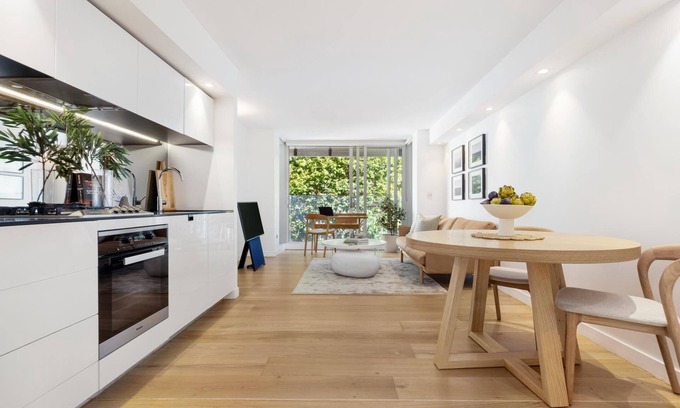 Bondi Beach Apartment | Studio 221 on Bondi Beach
