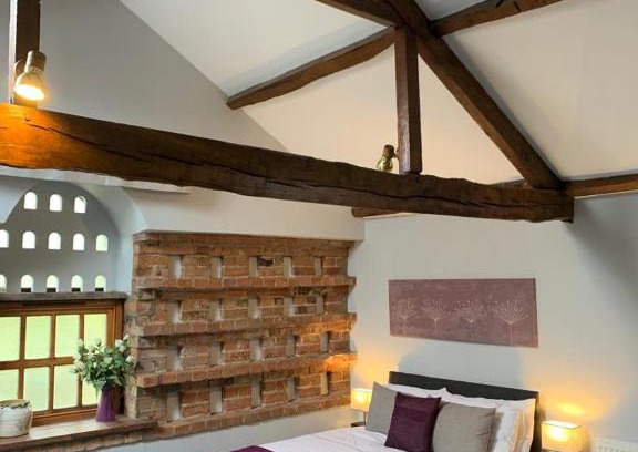 Bilbrough Apartment | Studio 3B The Carriage House York 6m Village Location
