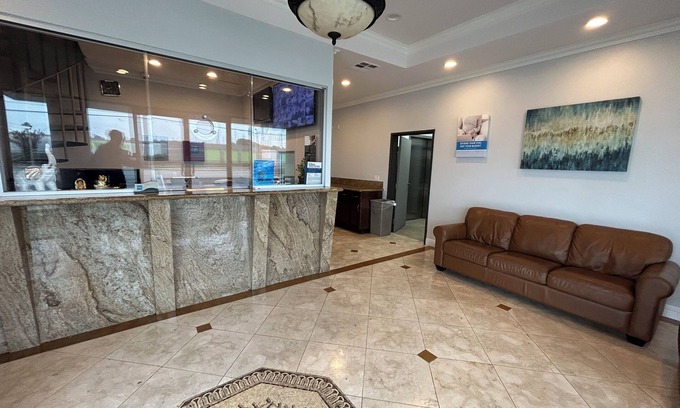 Gardena Hotel | Studio 6 Suites Gardena, CA