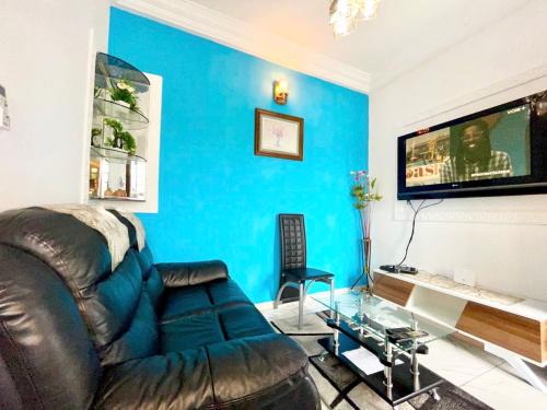 Douala Apartment | Studio A4 B-ssadi Santa Lucia wifi canal gardien
