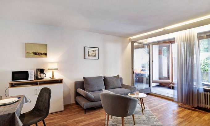 Dobel Apartment | Studio Apartment "Appartement Arend" with Private Terrace
