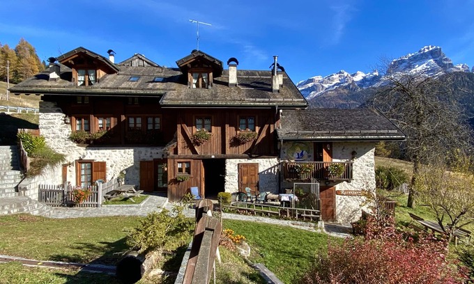 Sant'Antonio di Mavignola Apartment | Studio apartment in alpine chalet between Pinzolo and Madonna di Campiglio