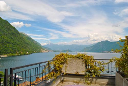 Argegno Apartment | Studio Apartment Open Space with Terrace