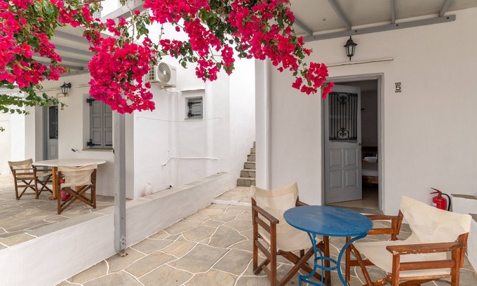 Vathi Apartment | Studio Apartment 'Sifnos 5' with Sea View, Wi-Fi and Air Conditioning