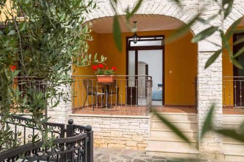 City Center Apartment | Studio Apartments Pinia-Marina