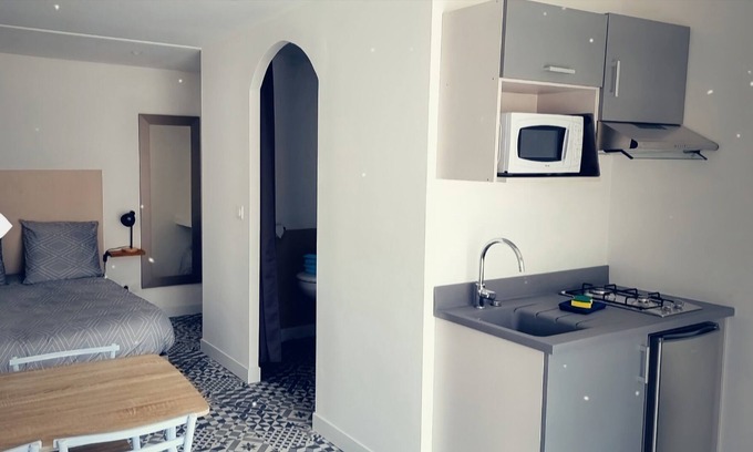 Cagny Apartment | Studio aux Portes D'amiens