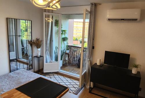 Albi Apartment | Studio Bellevue 35 avec balcon