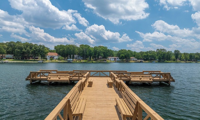 Horseshoe Bend Apartment | Studio Cottage with Lake View and Lake Access