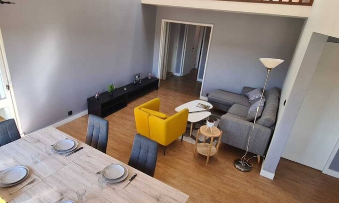 Courcouronnes Apartment | Studio Disponible/18m2/40 Mins de Paris