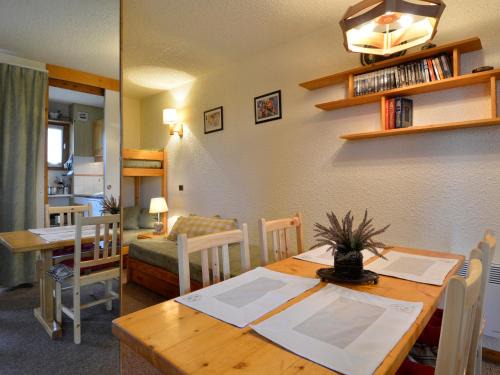 Belle Plagne Apartment | Studio divisible cosy au pied des pistes - FR-1-181-2325