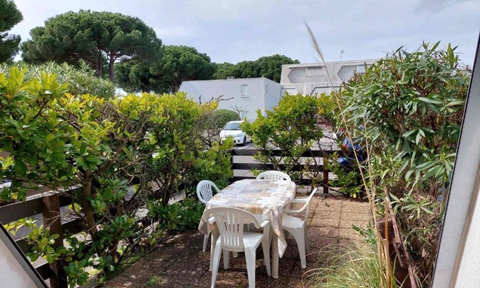 La Petite Motte Apartment | Studio double cabine RDJ avec loggia et jardinet, parking privé, 5 pers - La Grande-Motte - FR-1-716-26