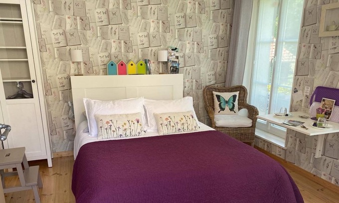 Abbeville Apartment | Studio-Douche-Terrasse-Le jardinet