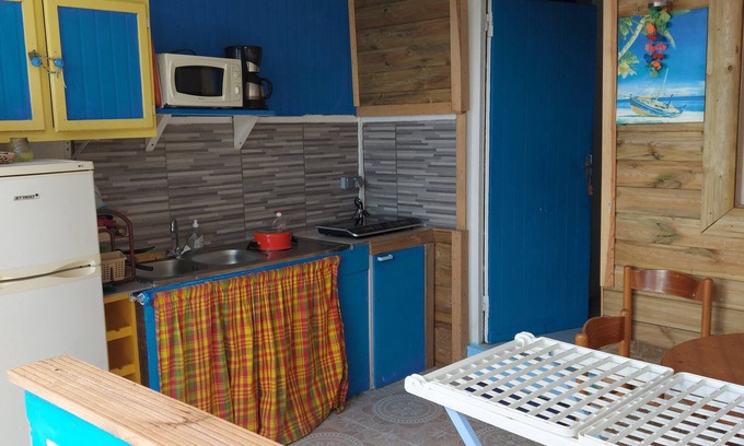 Le Robert House | Studio eliconia Quartier anse bellune Rue la bellune Trinité 97220
