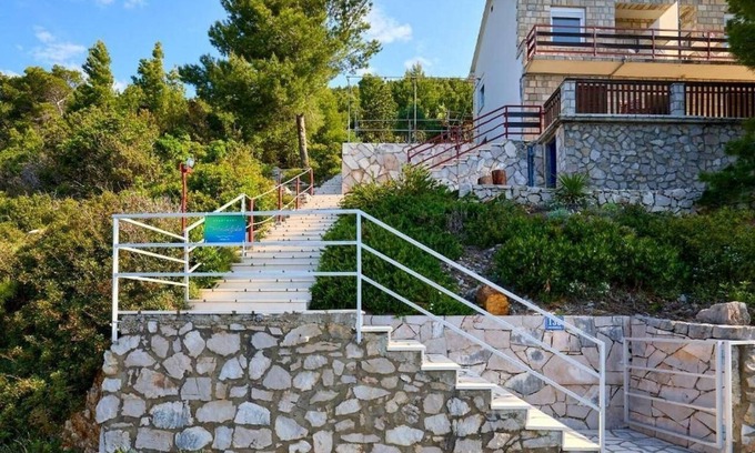Mljet Apartment | Studio flat with balcony and sea view Cove Sutmiholjska, Mljet (AS-22318-b)