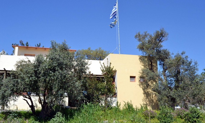 Agkouseliana Apartment | Studio for two. Centrally located, between Plakias and Rethymnon. On the E4