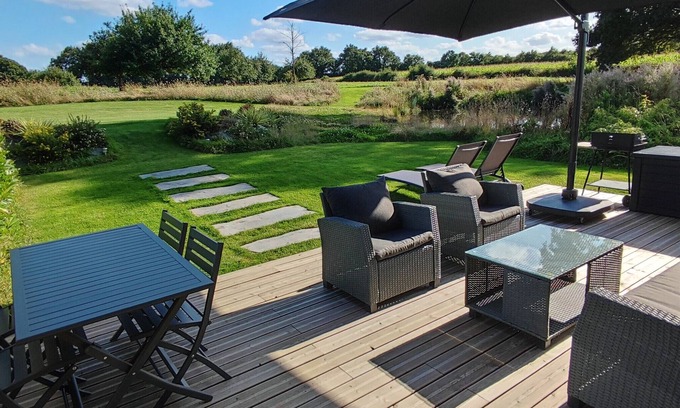 Saint-Fort Apartment | Studio 'Golf Open Sport Gary Player' with private terrace, private garden and Wi-Fi