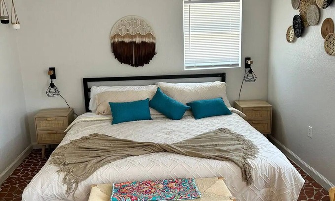 Clearwater House | Studio in Clearwater Perfect for 2