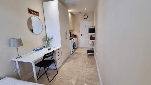 Marlborough Apartment | Studio in LONDON UK - 12 MINS to EUSTON
