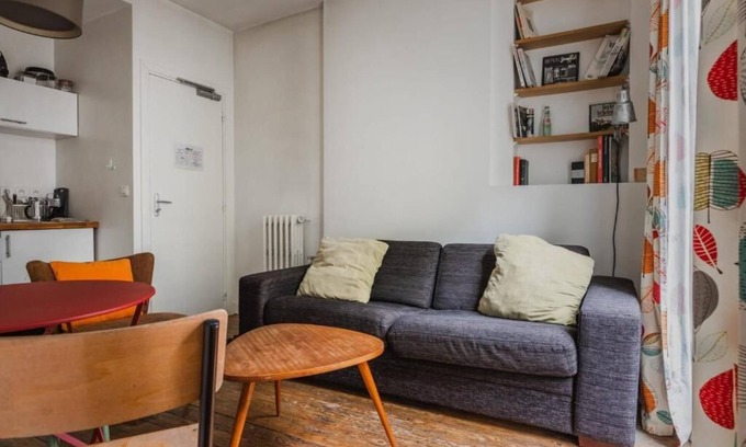 Epinettes Apartment | Studio in Montmartre