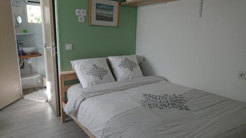 Chateau-l'Eveque Apartment | Studio indépendant au calme