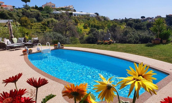 Cagnes-sur-Mer Apartment | Studio-mezzanine dans villa