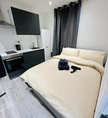 Magherafelt Apartment | Studio near US Embassy