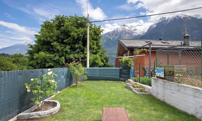 Villair-Amerique Apartment | Studio 'Nel Cuore Della Via Francigena' with Mountain View and Private Garden