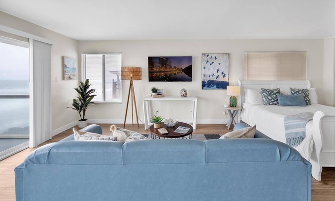 South Oceanside Apartment | Studio with Beach Access