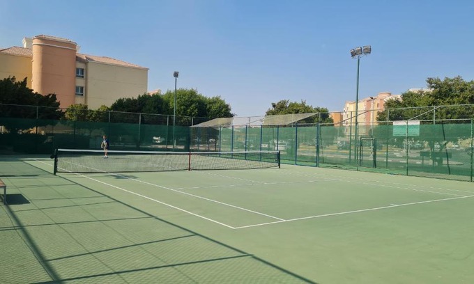 Discovery Gardens Apartment | Studio with free Tennis court at the yard