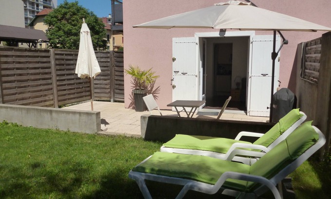 Thonon-les-Bains Apartment | Studio with garden very close to the center of Thonon Baths