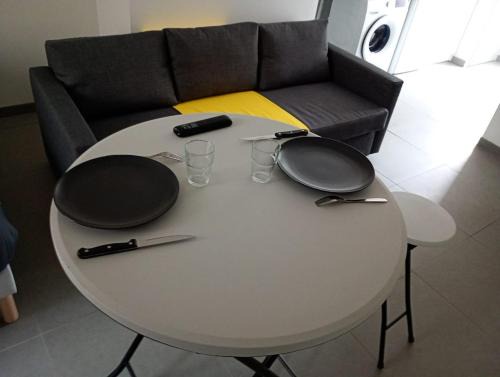 La Celle-sous-Gouzon Apartment | Studio XL & parking gratuit