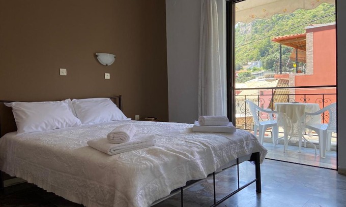 Anthousa Bed & Breakfast | Studios Ioannou Parga