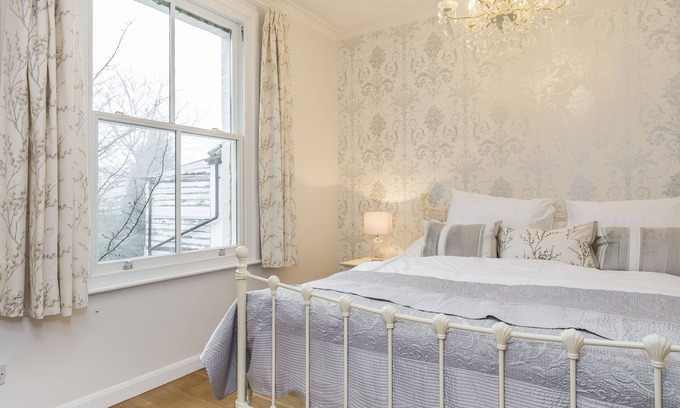 South Richmond Apartment | Stunning 2 bed apartment in Richmond with free off-street parking
