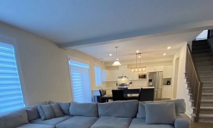 Carleton Place House | Stunning 4 bedroom modern home