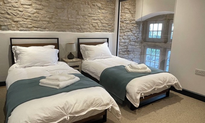 Peak District National Park Cottage | Stunning converted Chapel in The Peak District National Park