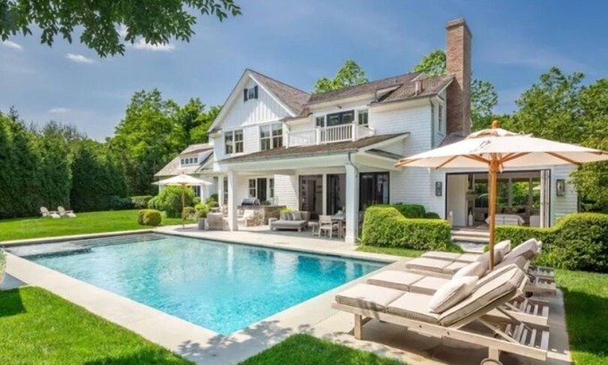 East Hampton North House | Stunning East Hampton house. Walk to town and bike to beach.